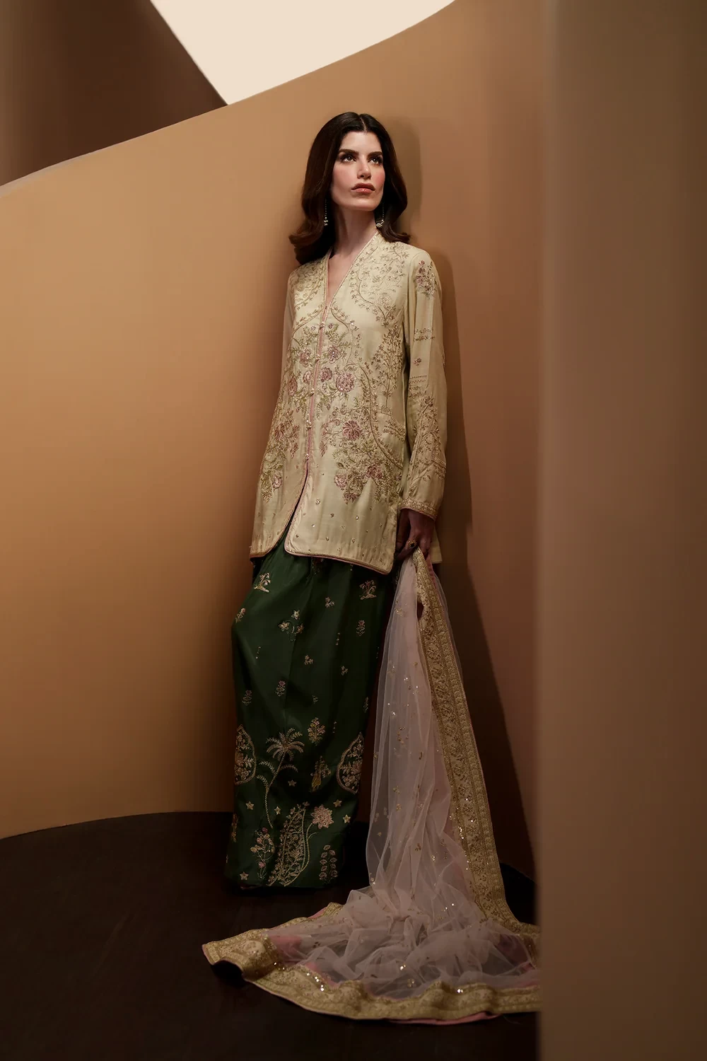 EMBROIDERED SUIT - E1134/104/112