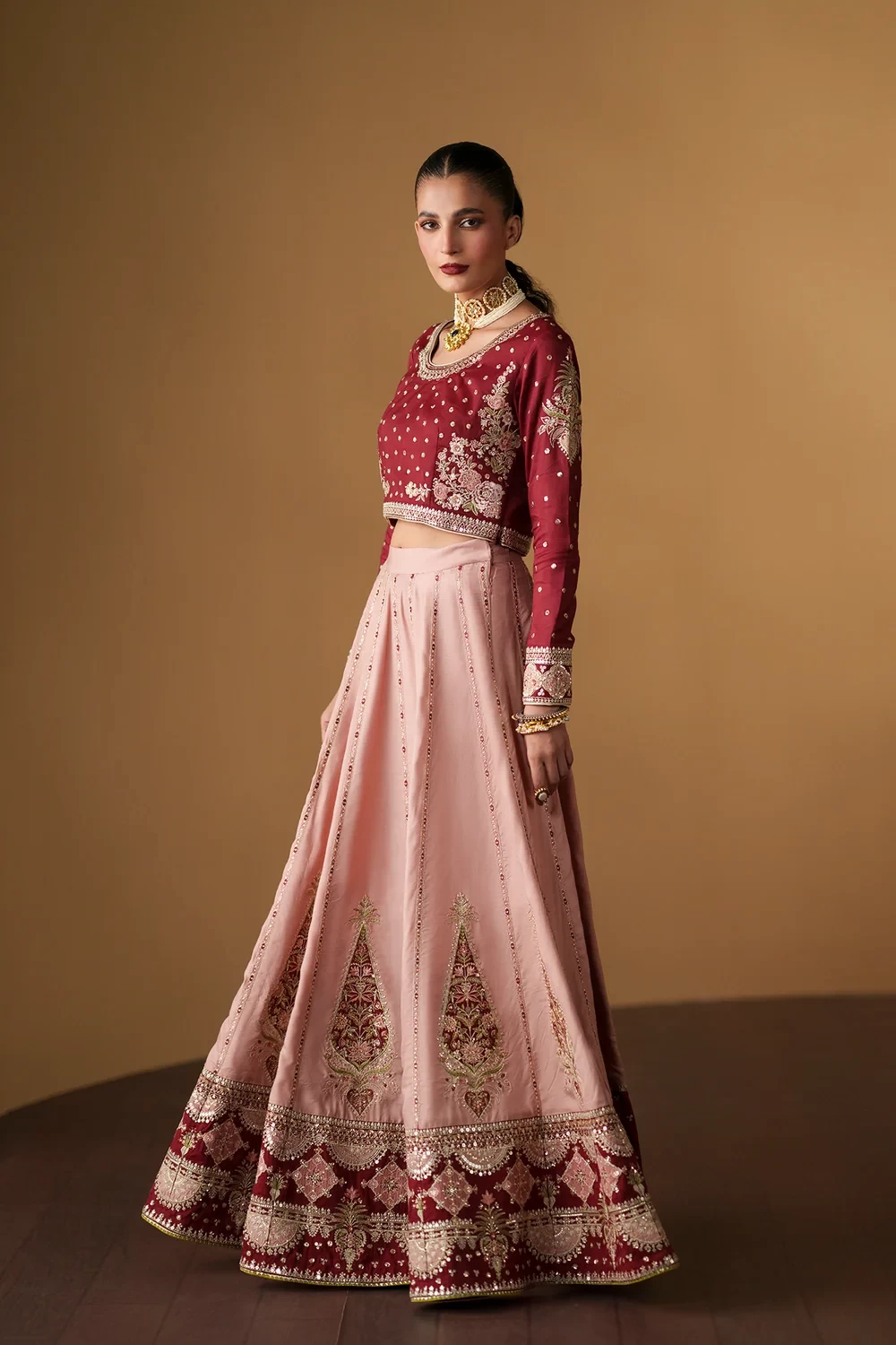 EMBROIDERED SUIT - E1215/104/305