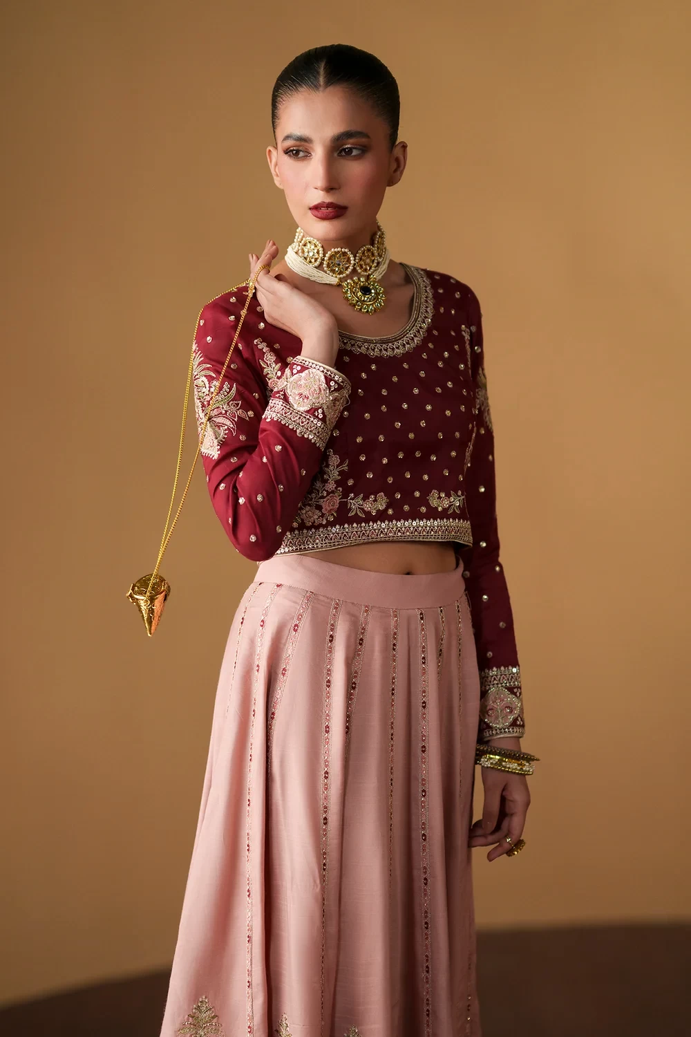 EMBROIDERED SUIT - E1215/104/305