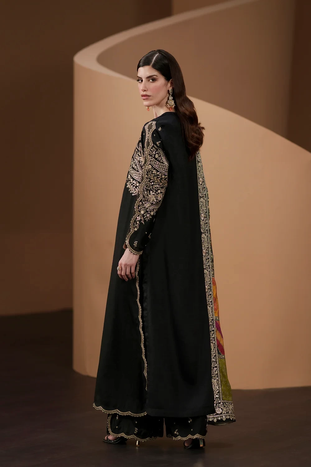 EMBROIDERED SUIT - E1127/104/902