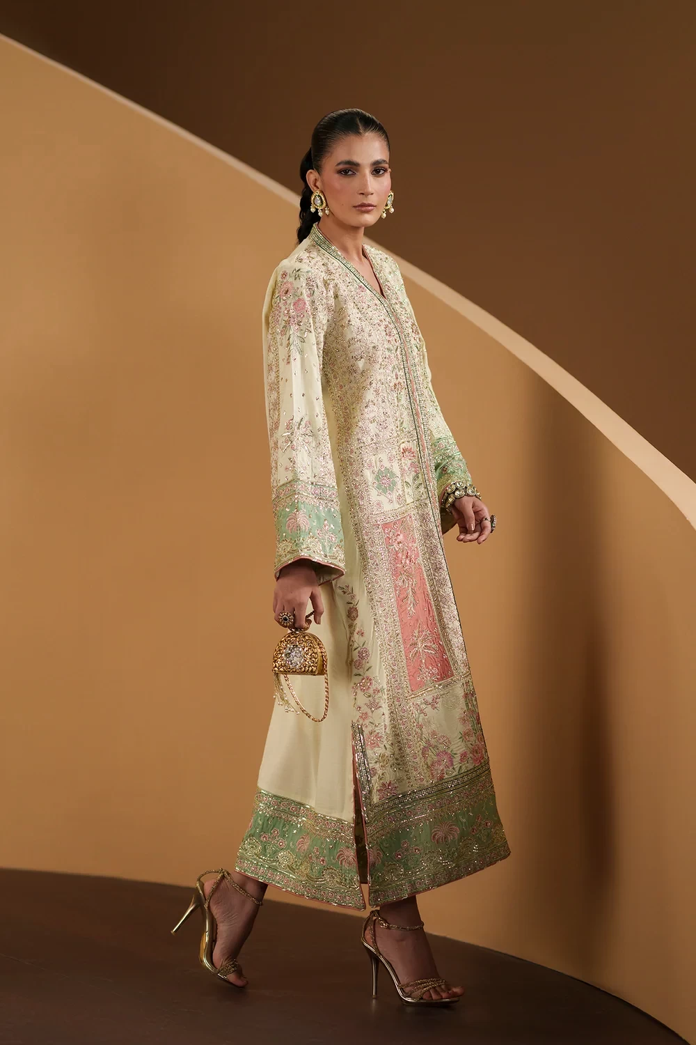 EMBROIDERED KAFTAN - E1210/104/006