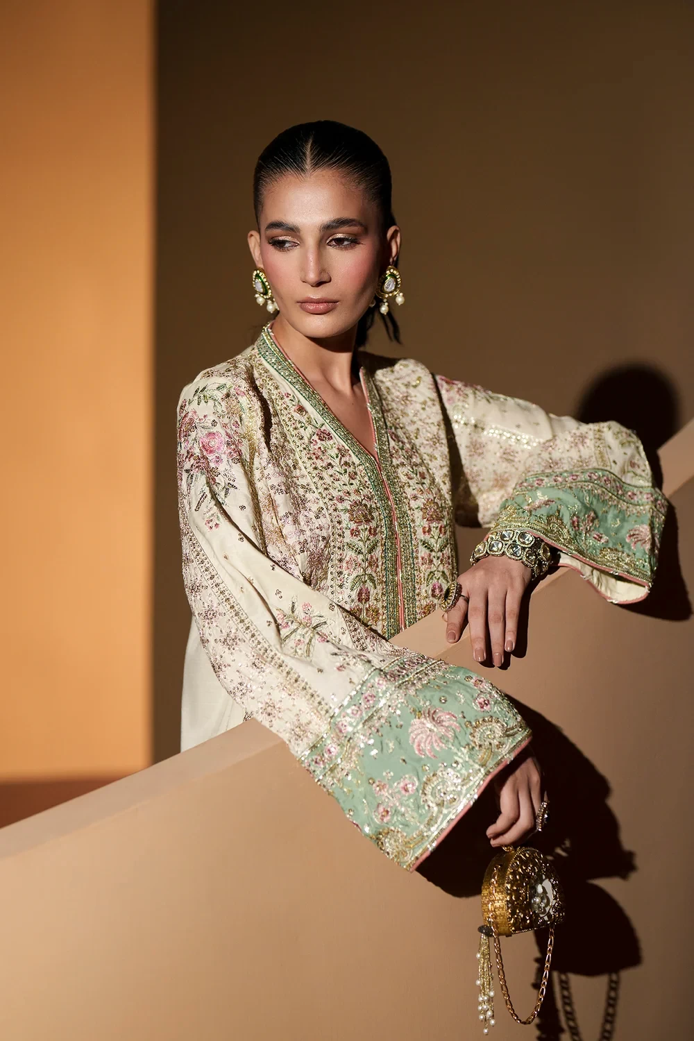 EMBROIDERED KAFTAN - E1210/104/006