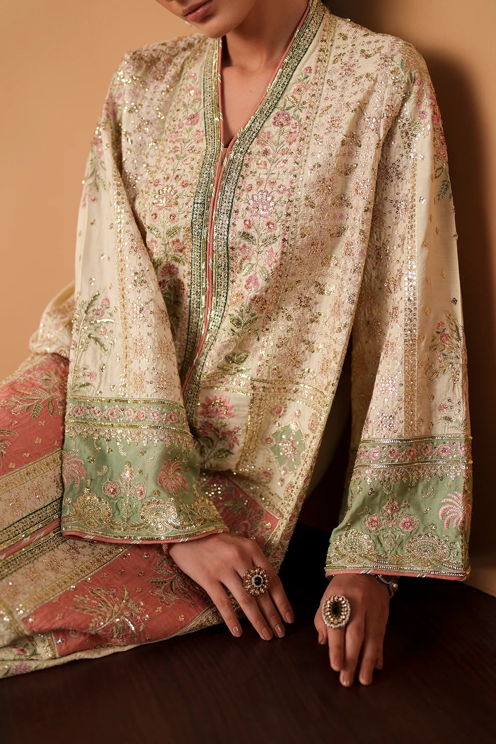 EMBROIDERED KAFTAN - E1210/104/006