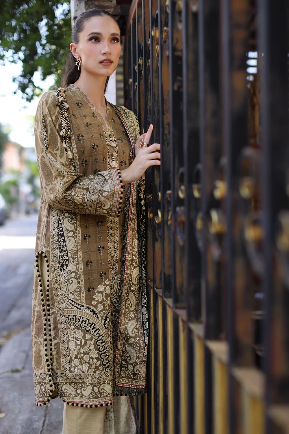 3 Piece Printed Khaddar Suit with Printed Khaddar Dupatta - W-FB-WIN-26-485730