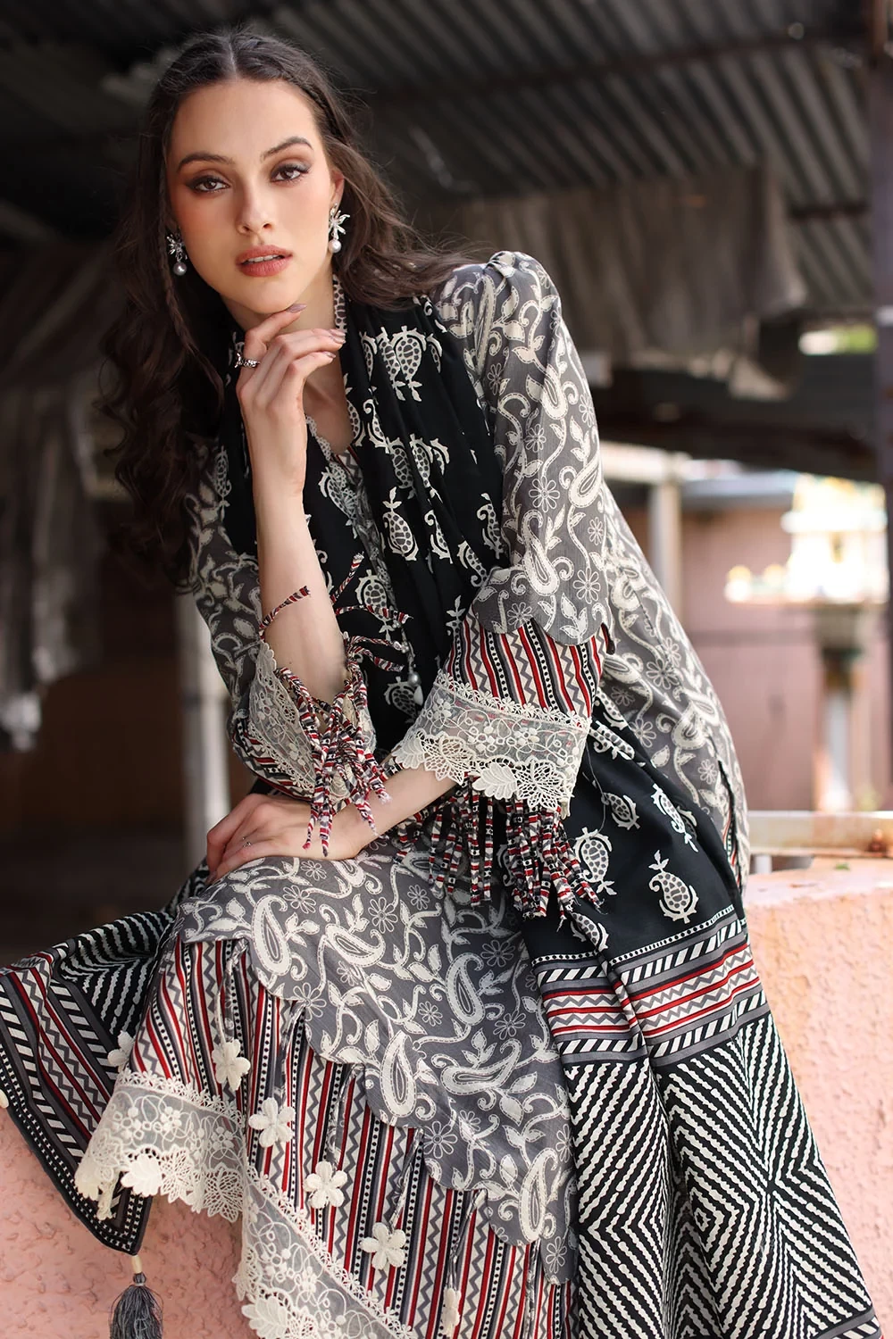 3 Piece Printed Khaddar Suit with Printed Khaddar Dupatta and Printed Trouser - 