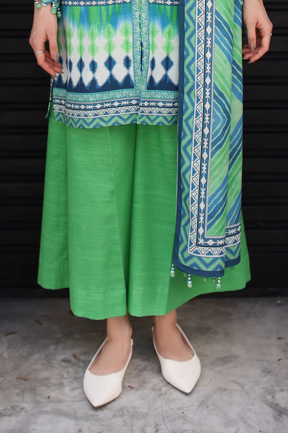3 Piece Printed Khaddar Suit with Printed Khaddar Dupatta - W-FB-WIN-26-485737