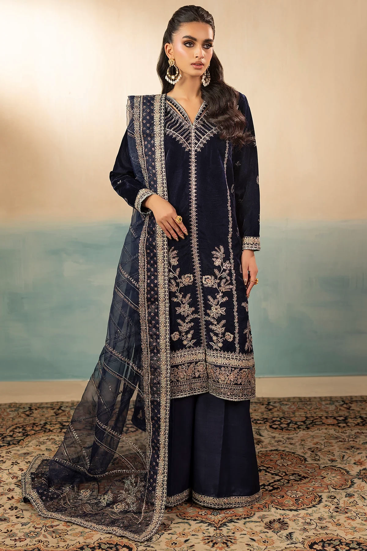 5675-WILLA EMBROIDERED VELVET - MWU05675-999-WILLA