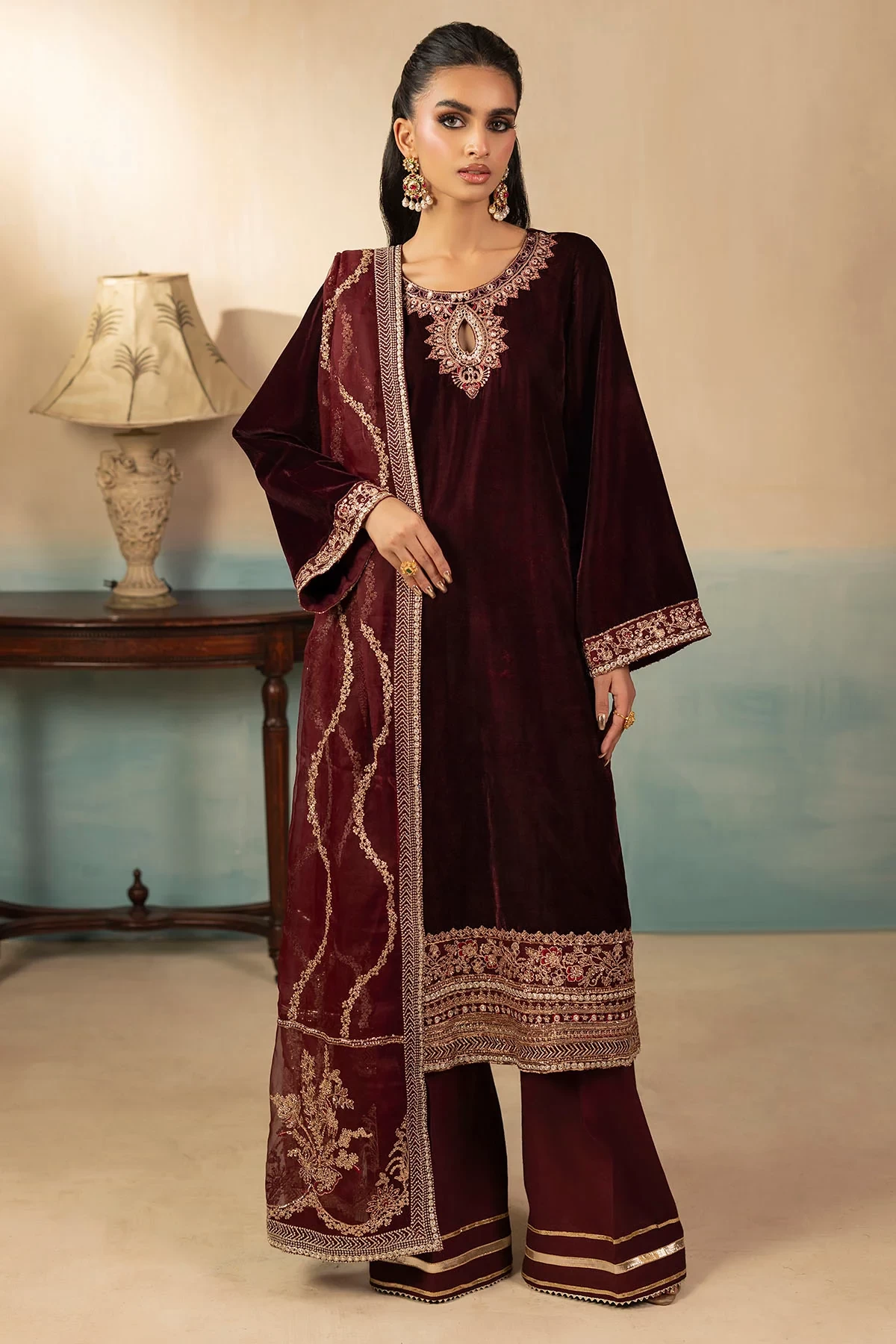5672-ELSIE EMBROIDERED VELVET - MWU05672-999-ELSIE