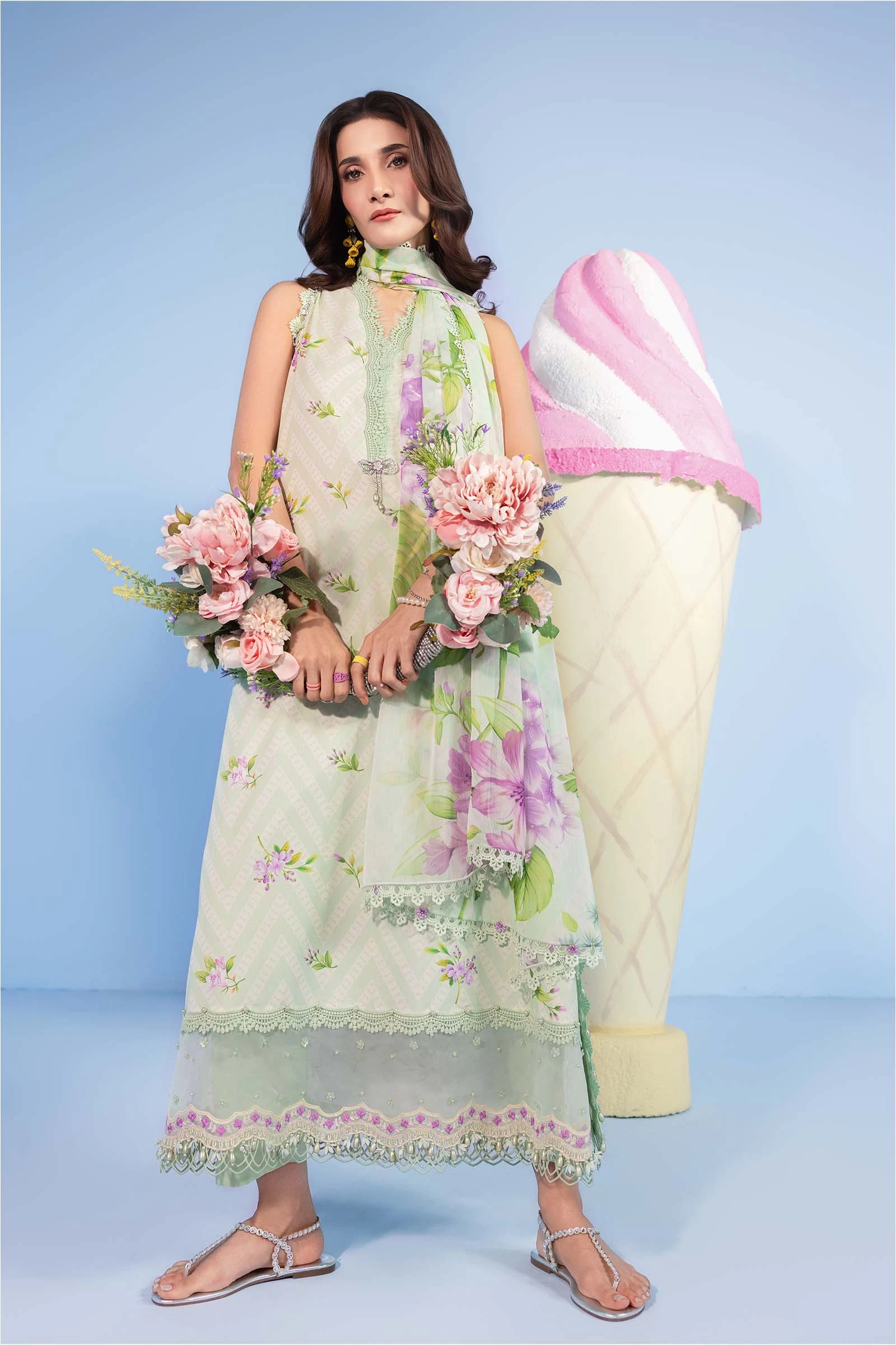 3 Pc Embroidered Lawn Suit -