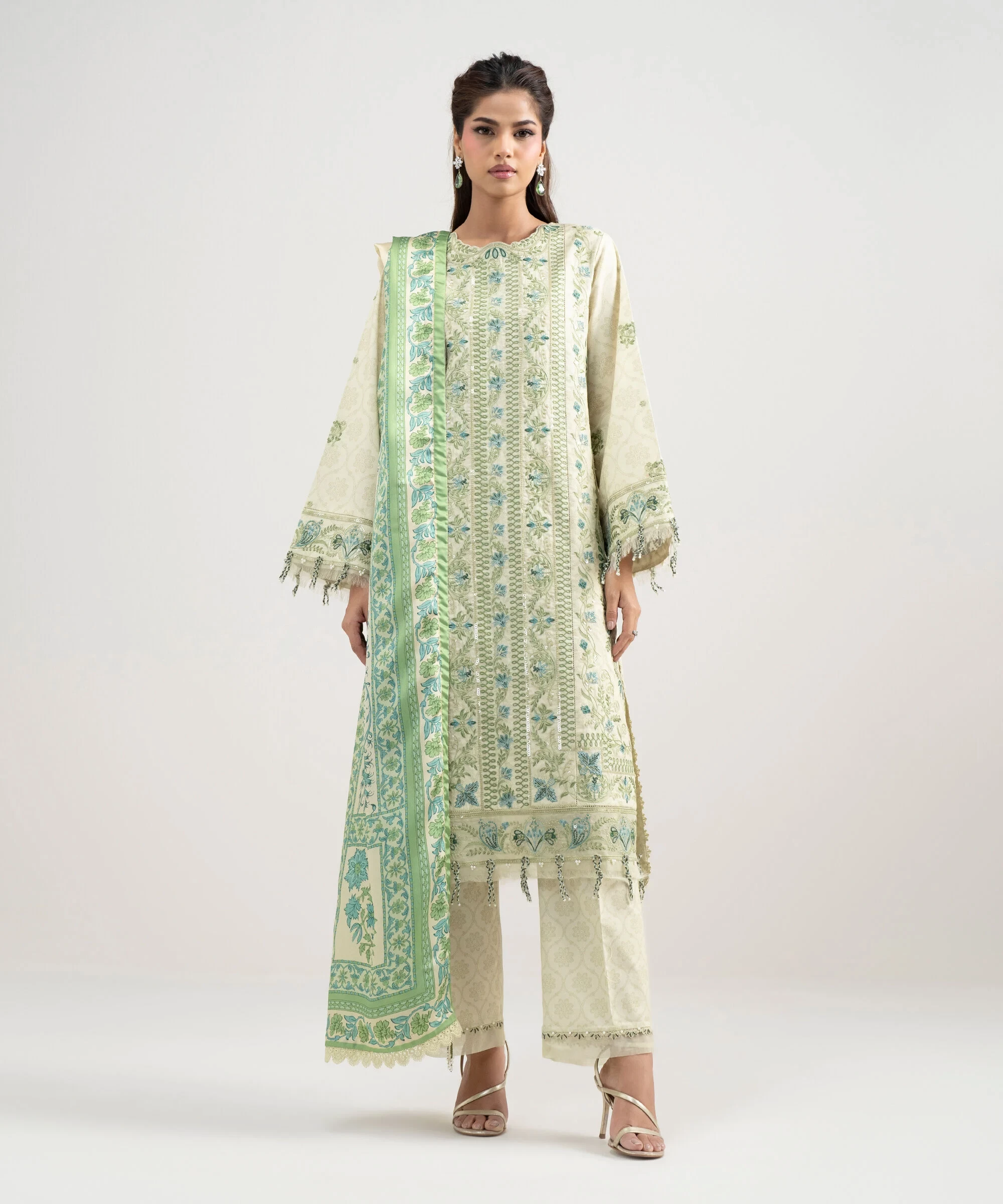 3 Piece Embroidered Lawn Suit - 3PESUS26V314