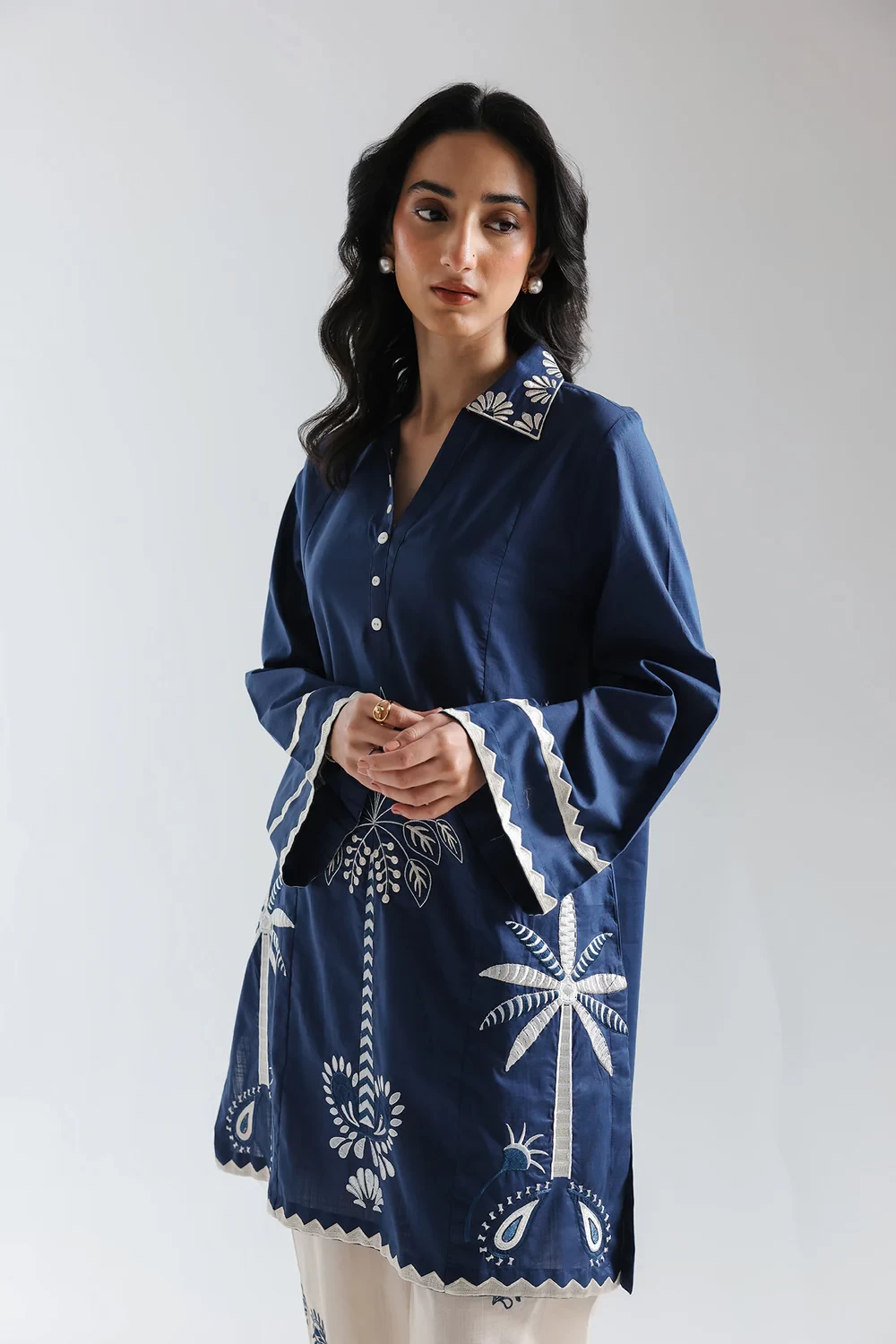 EMBROIDERED SUIT - E7690/102/622