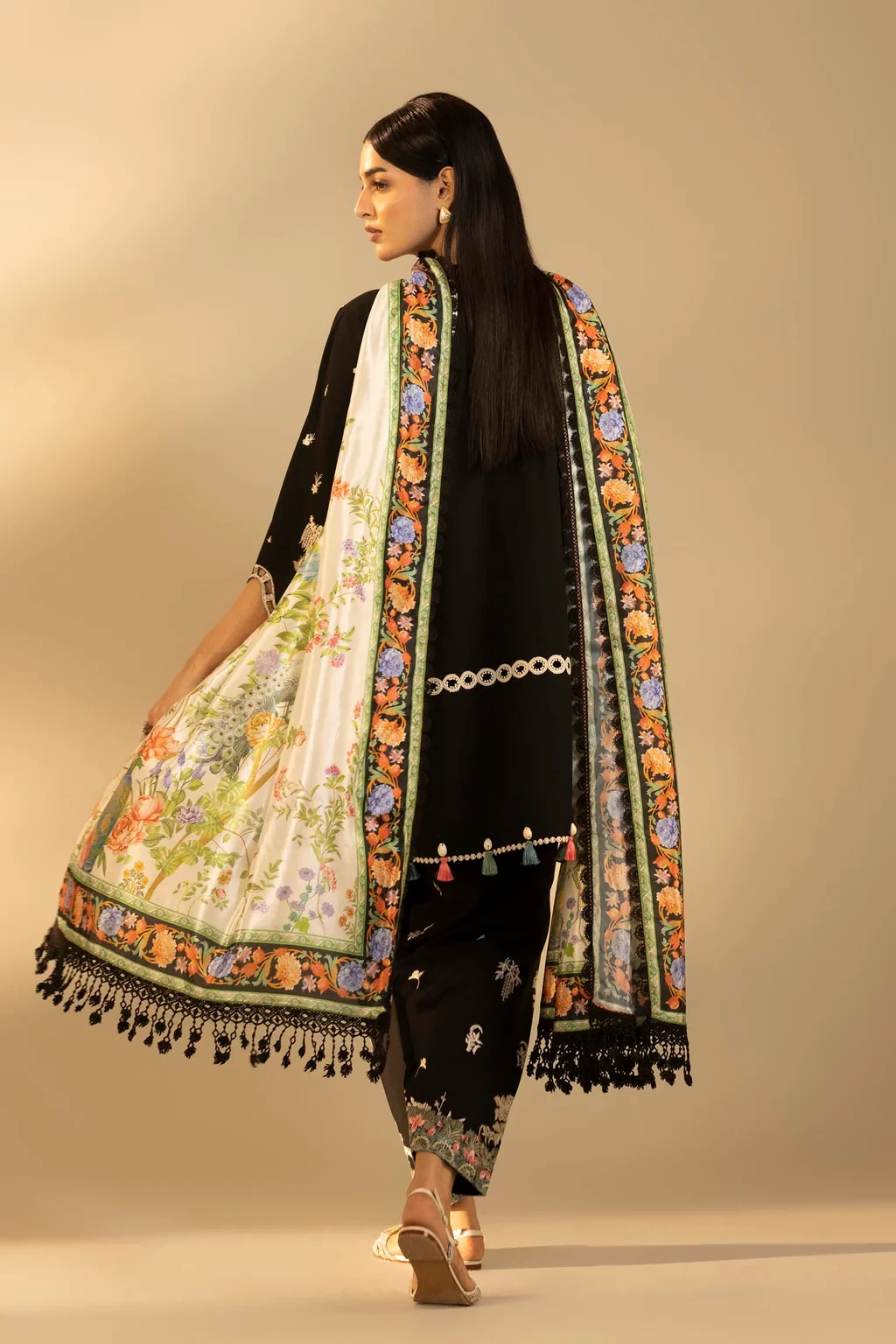Embroidered 3 Piece Muzlin Suit - M262-017B-CL