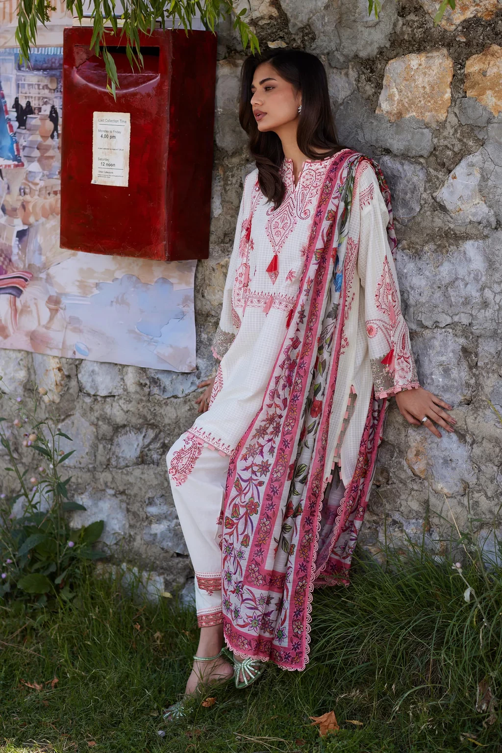 Embroidered 3 Piece Muzlin Suit - M262-001A-CV