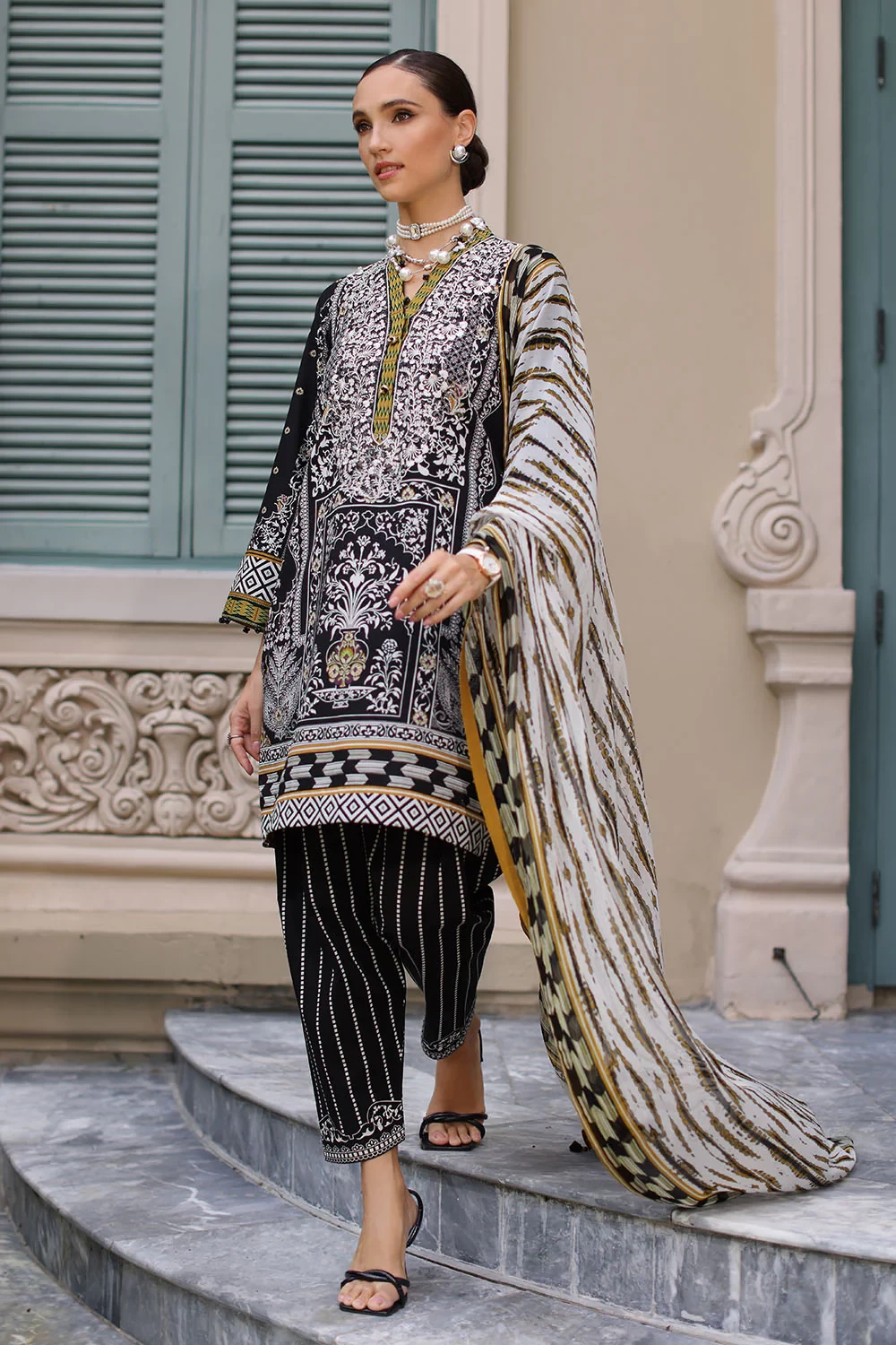 3 Piece Printed Lawn Suit - W-FB-RE-26-477254