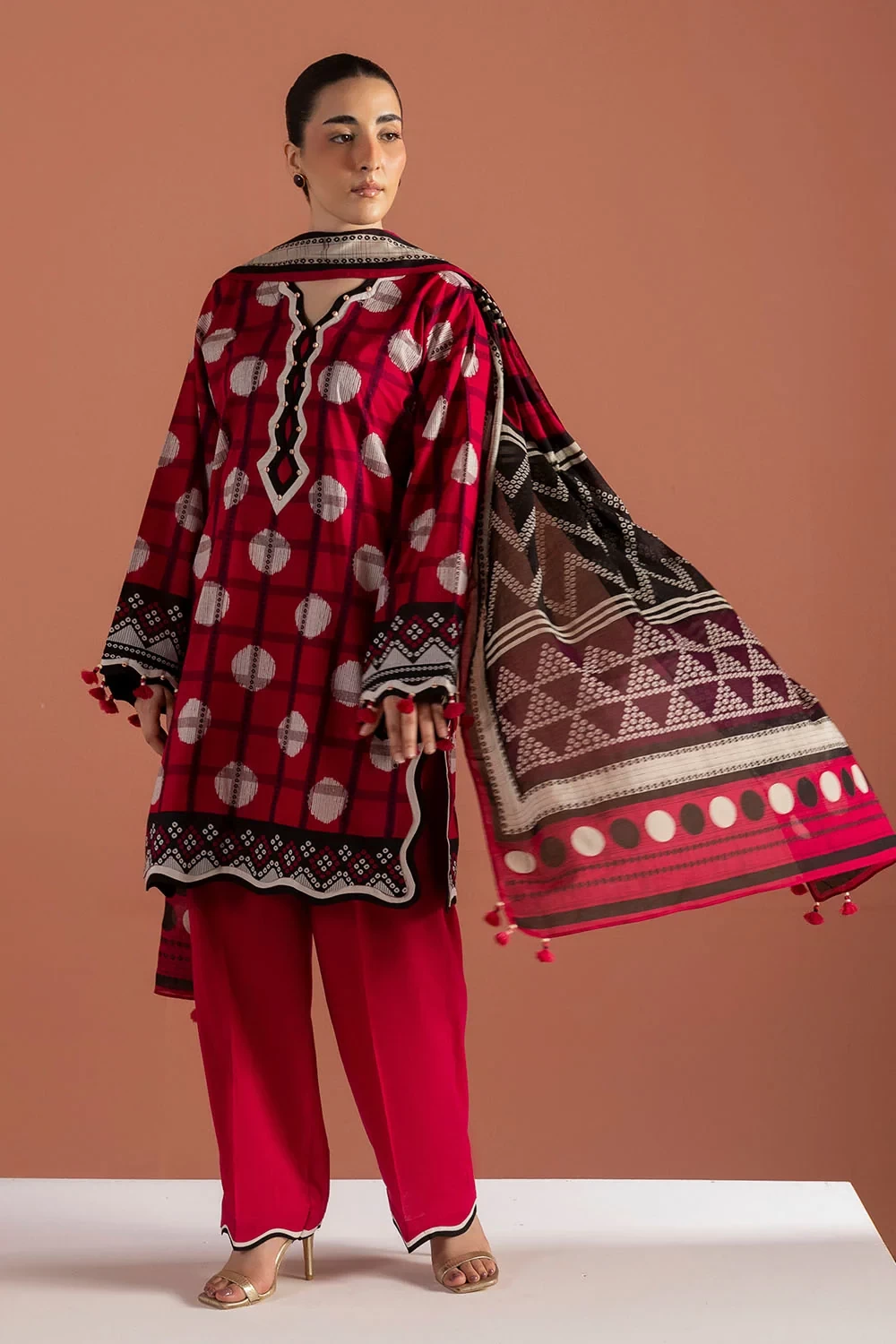 3 Piece Printed Lawn Suit with Dupatta - CL-62377