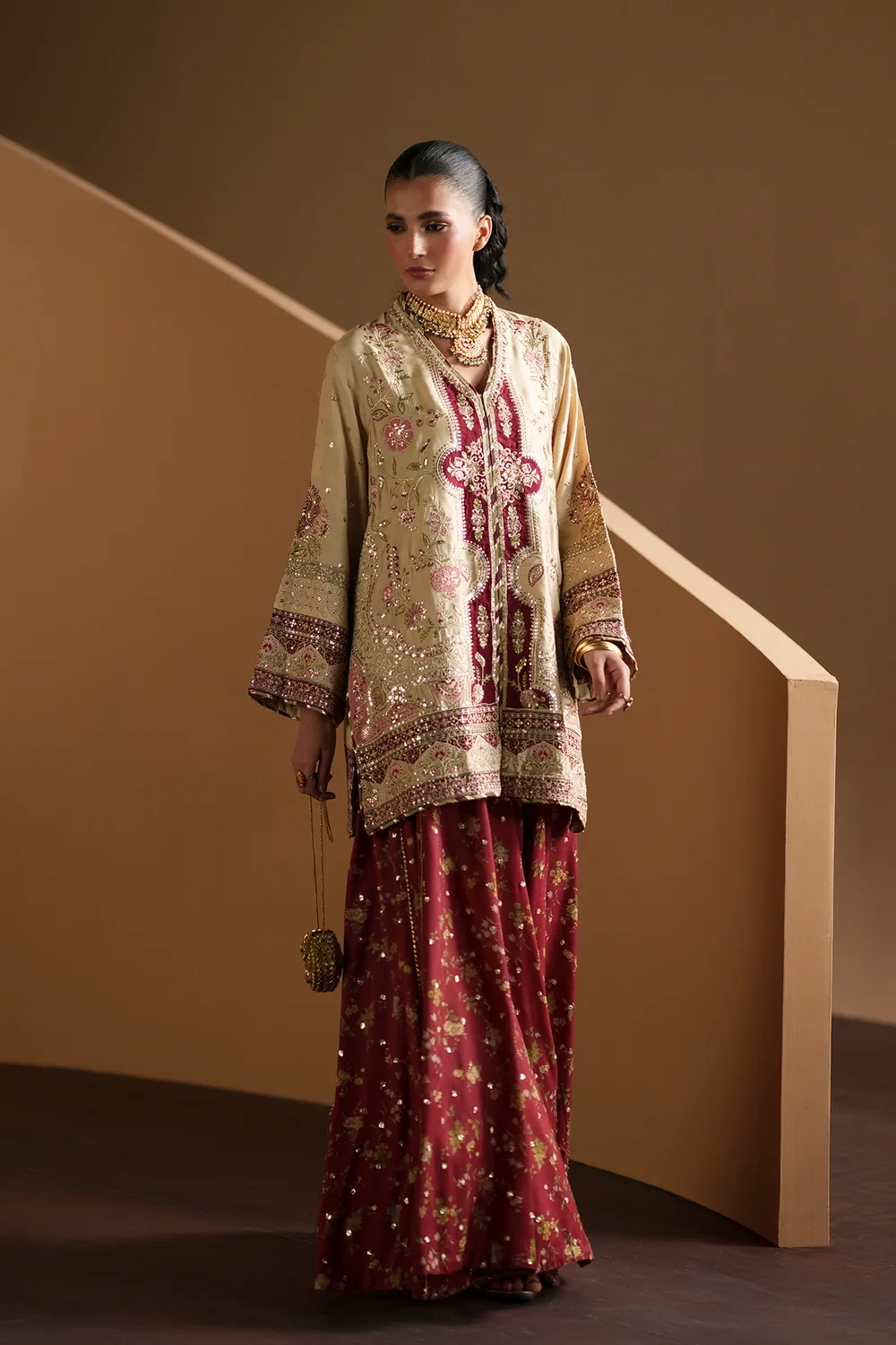 EMBROIDERED SUIT - E1213/104/005