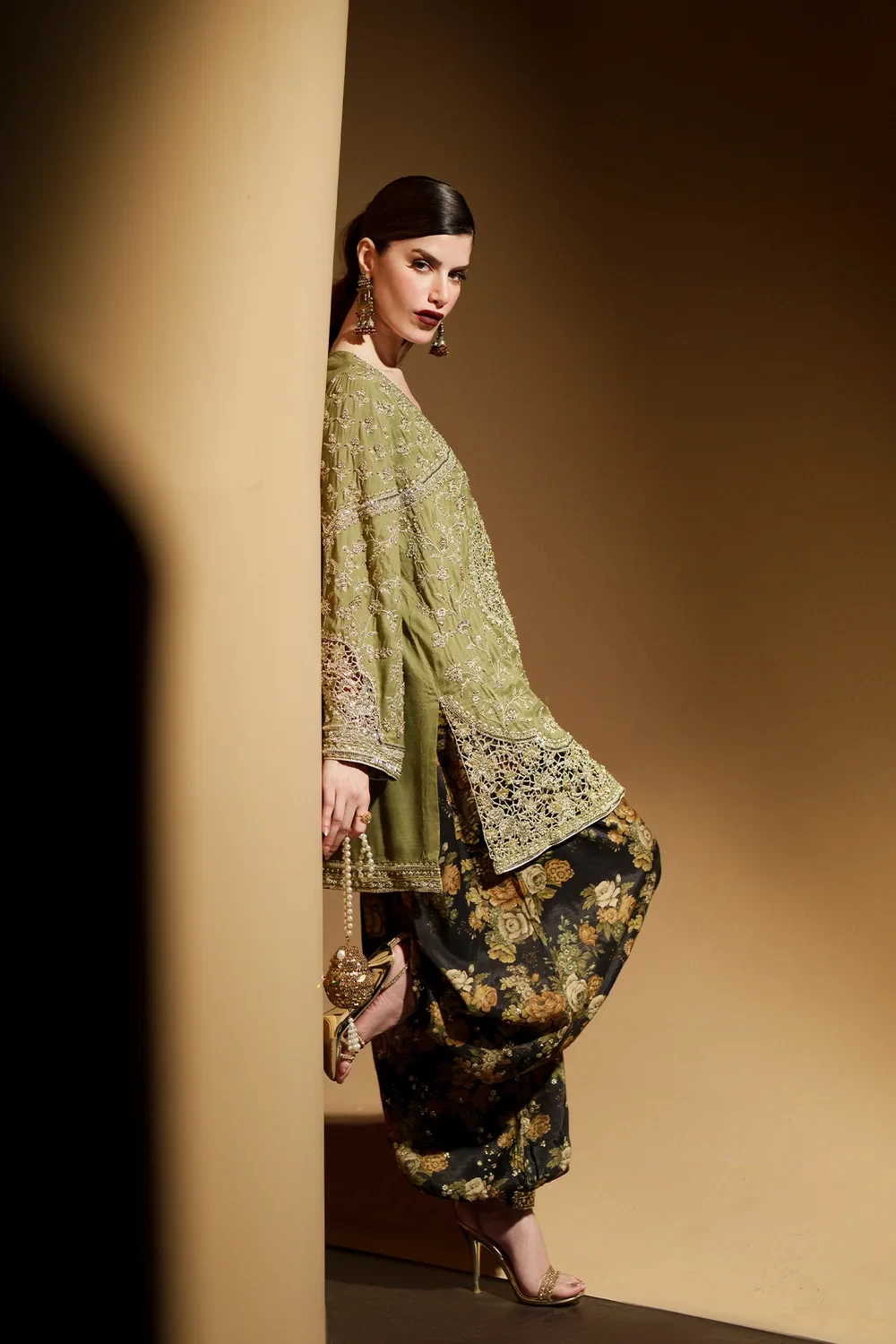 EMBROIDERED SUIT - E1140/104/121