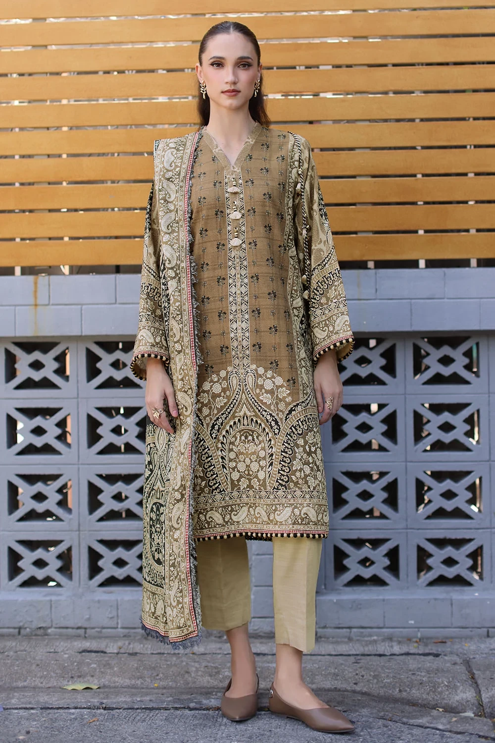 3 Piece Printed Khaddar Suit with Printed Khaddar Dupatta - W-FB-WIN-26-485730